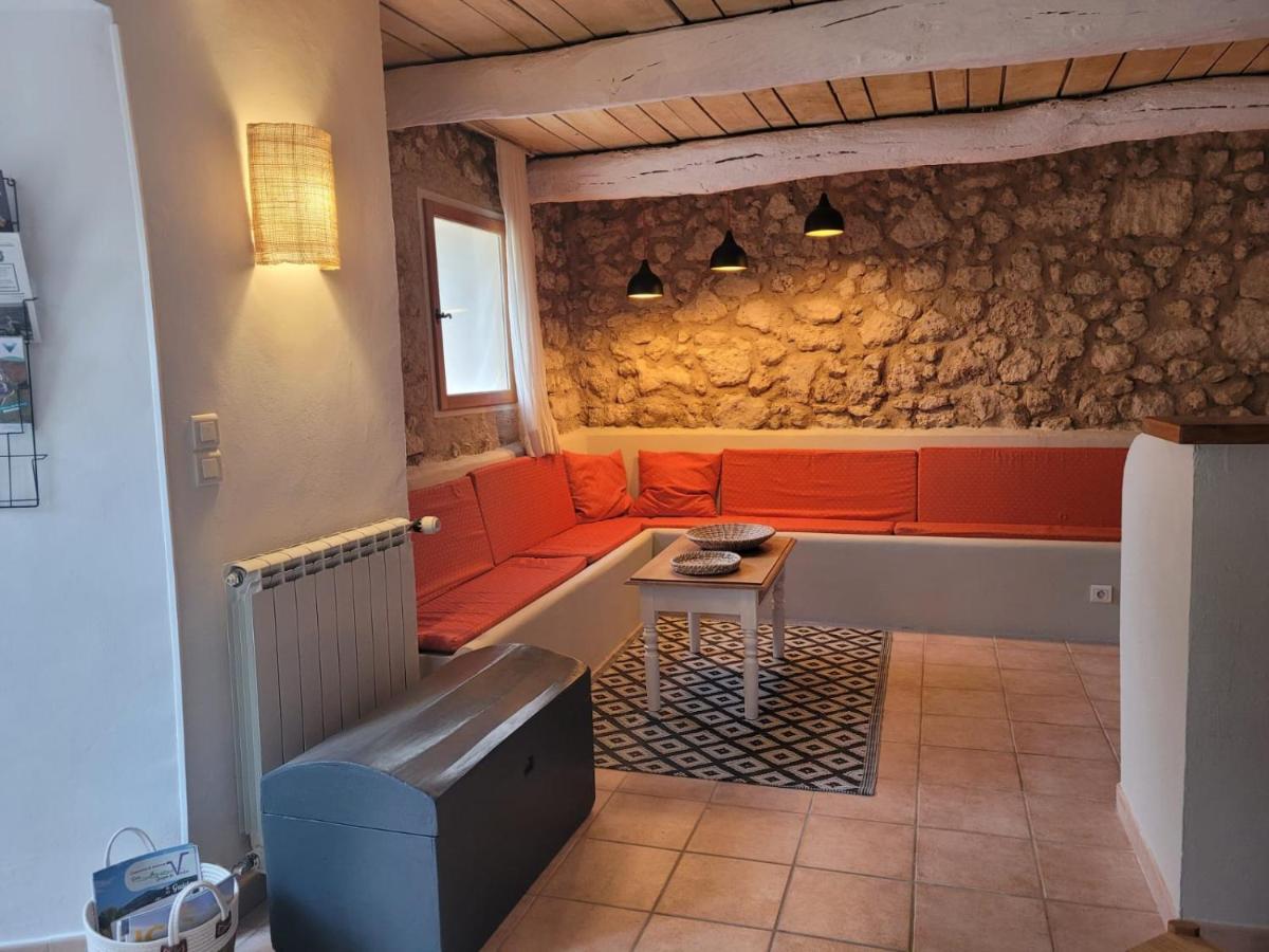 Gite Les Fourches Baudinard Esterno foto
